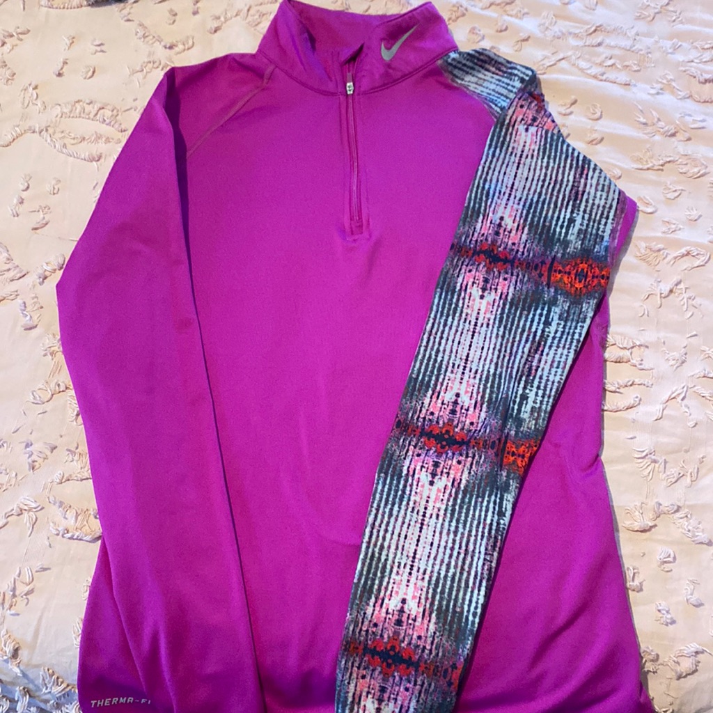Nike Pullover Exercise Top